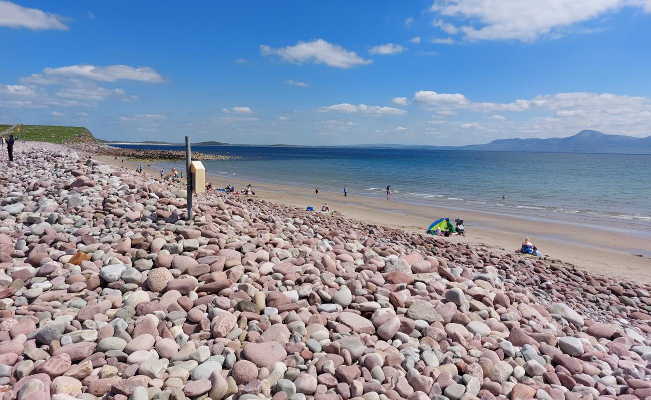 Photo de Mulranny Beach avec sable beige & galets de surface