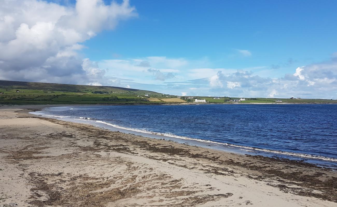 Photo de Ballycastle Beach avec sable lumineux de surface