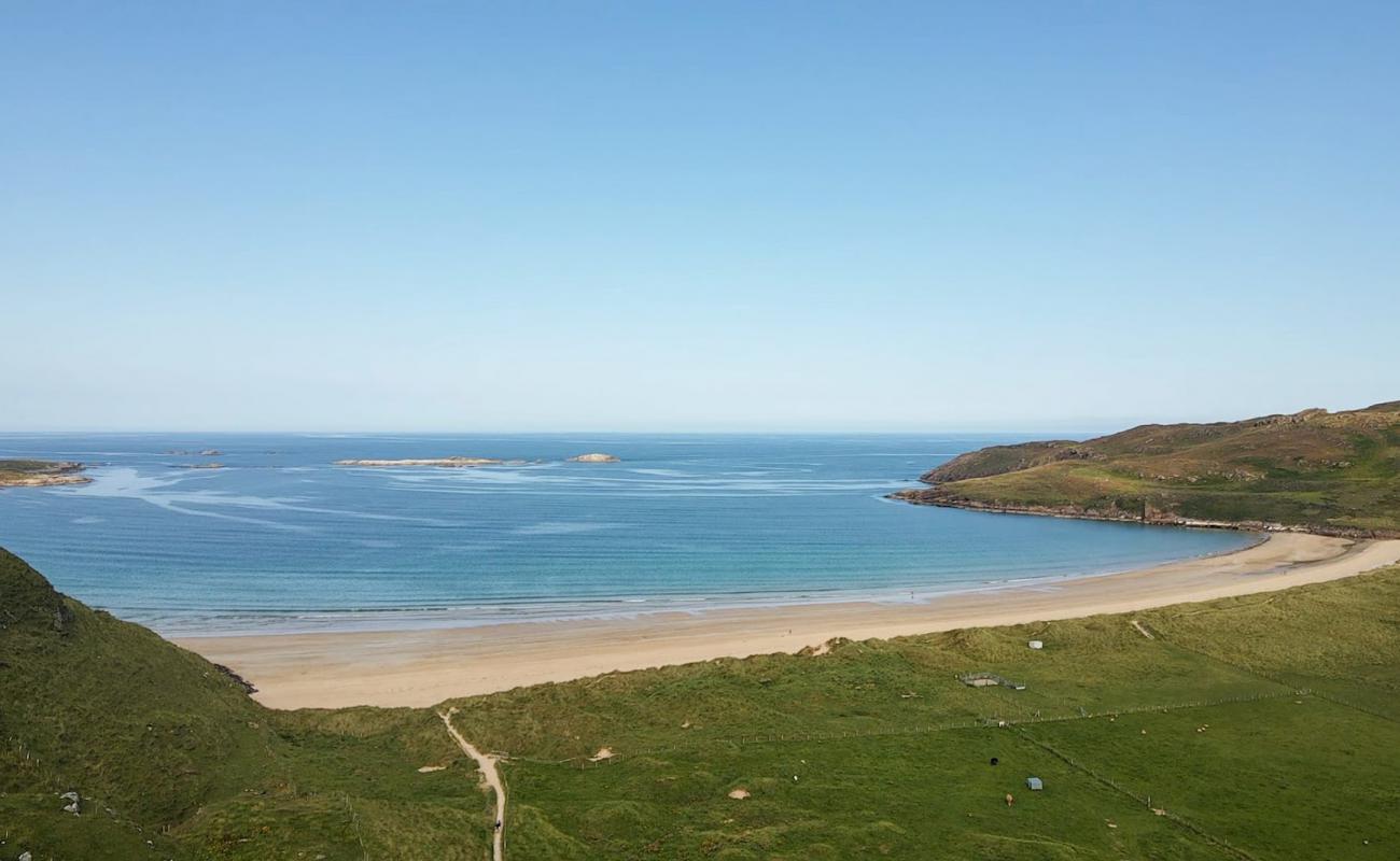 Photo de Rossan Beach avec sable beige de surface