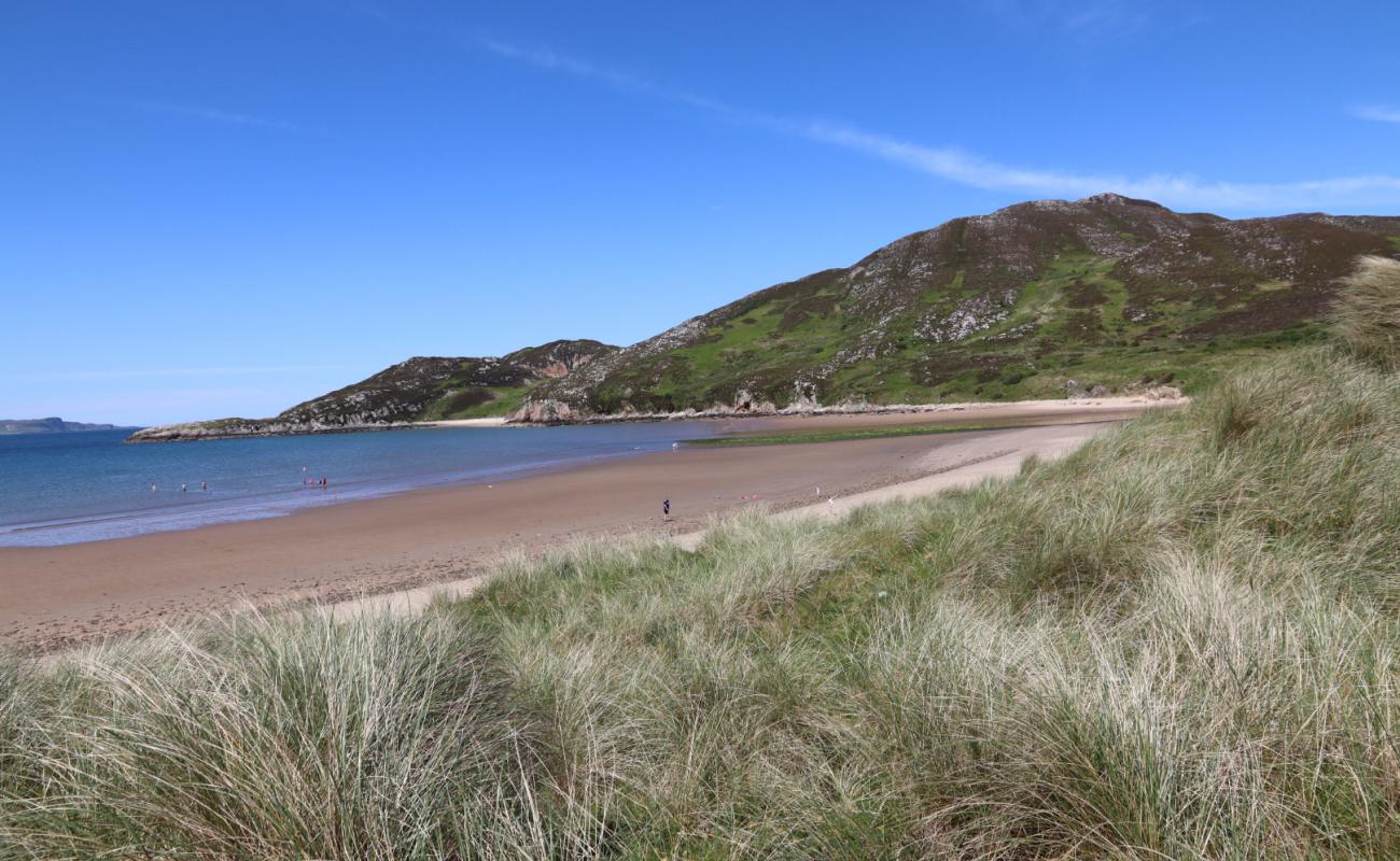 Photo de Buncrana Beach avec sable beige de surface