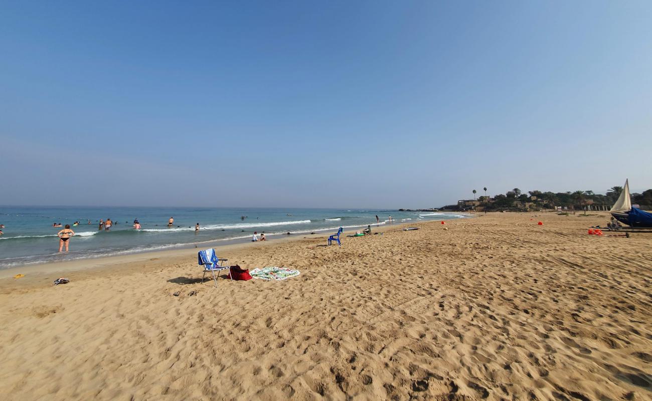 Photo de Banana beach avec sable lumineux de surface