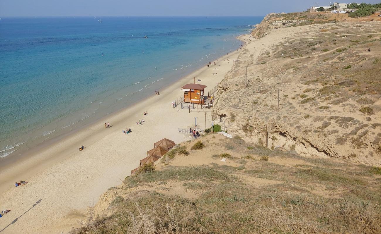 Photo de Sidna Ali beach avec sable fin et lumineux de surface