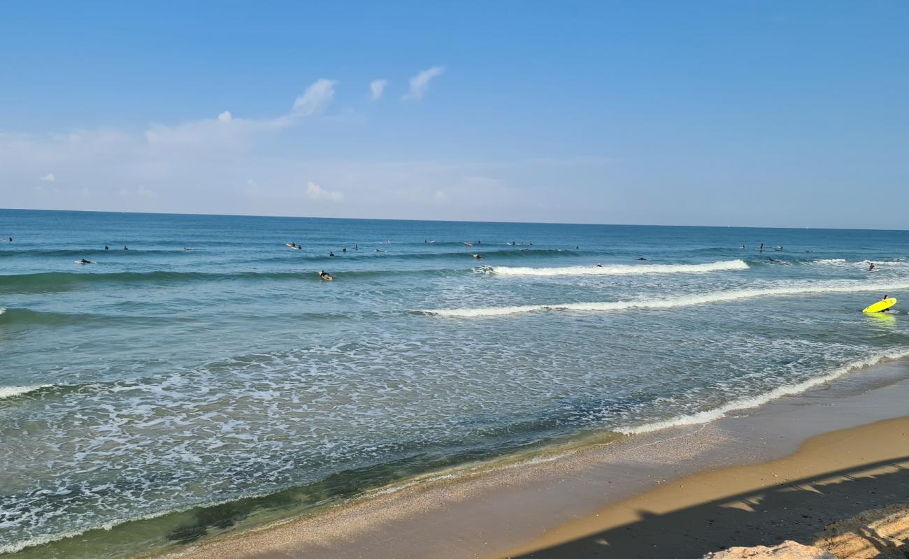 Photo de Palmachim beach avec sable beige de surface