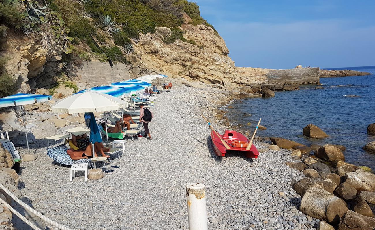 Photo de Rocce del Capo avec caillou gris de surface