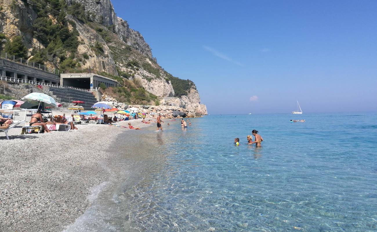 Photo de Spiaggia del Malpasso avec caillou fin brun de surface