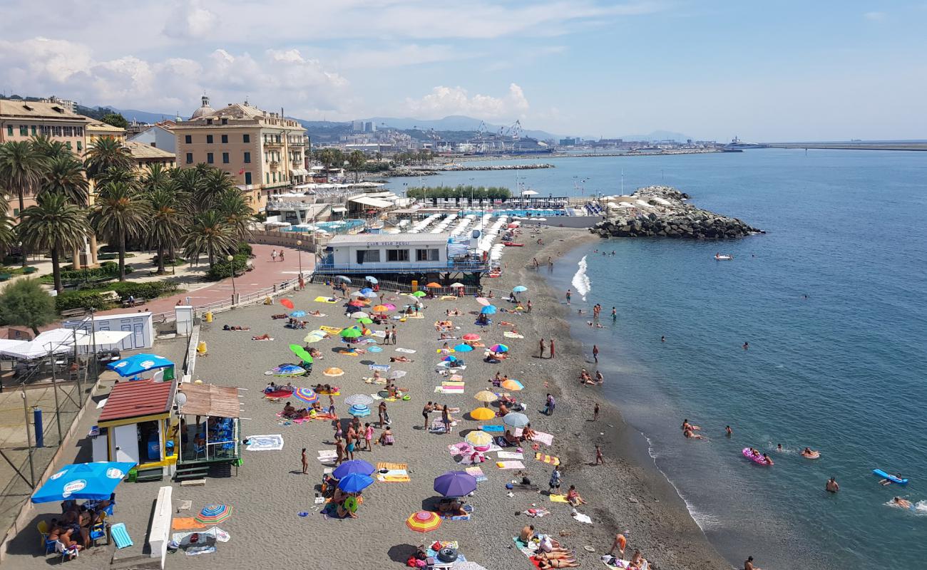 Photo de Spiaggia di Pegli avec petits galets gris de surface