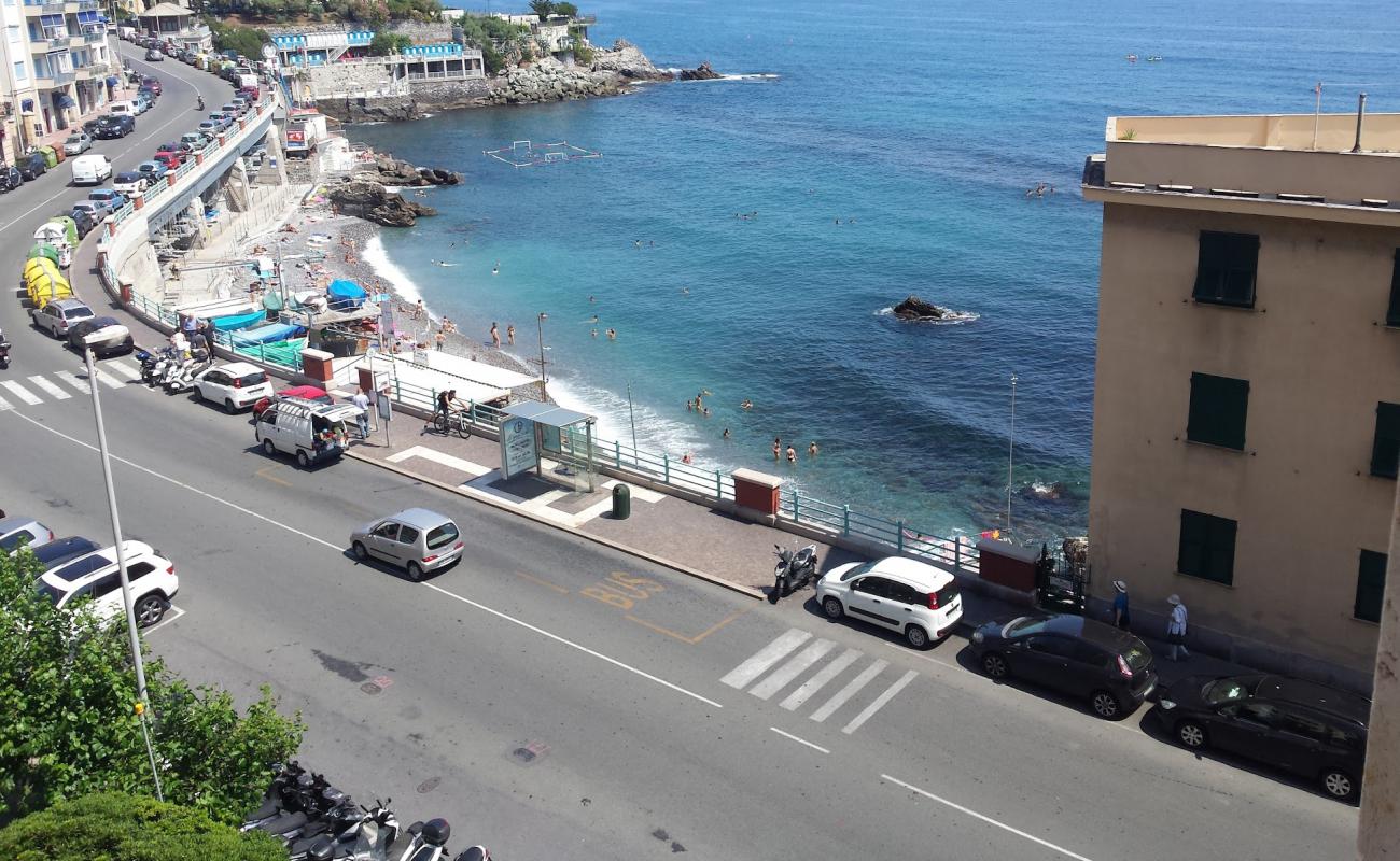 Photo de Quinto beach avec caillou gris de surface