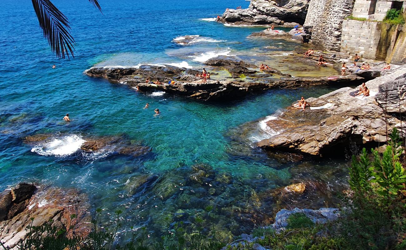 Photo de Bordigotto beach avec béton de surface