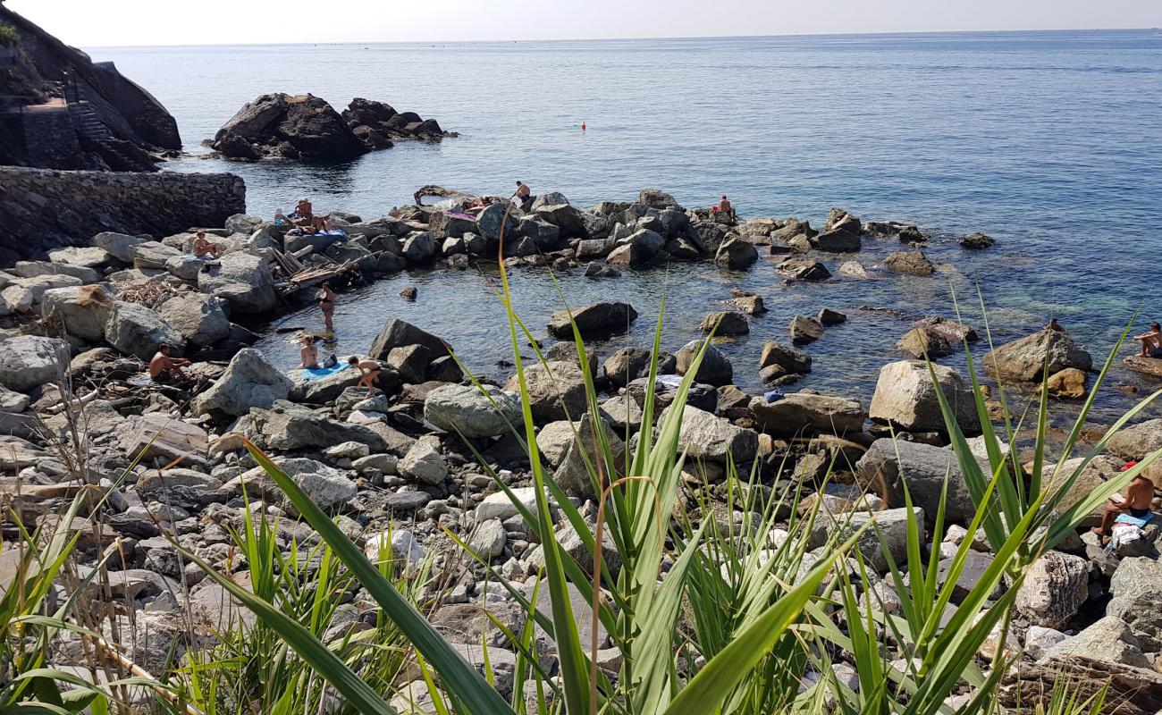 Photo de Pozzetto Spiaggia avec roches de surface