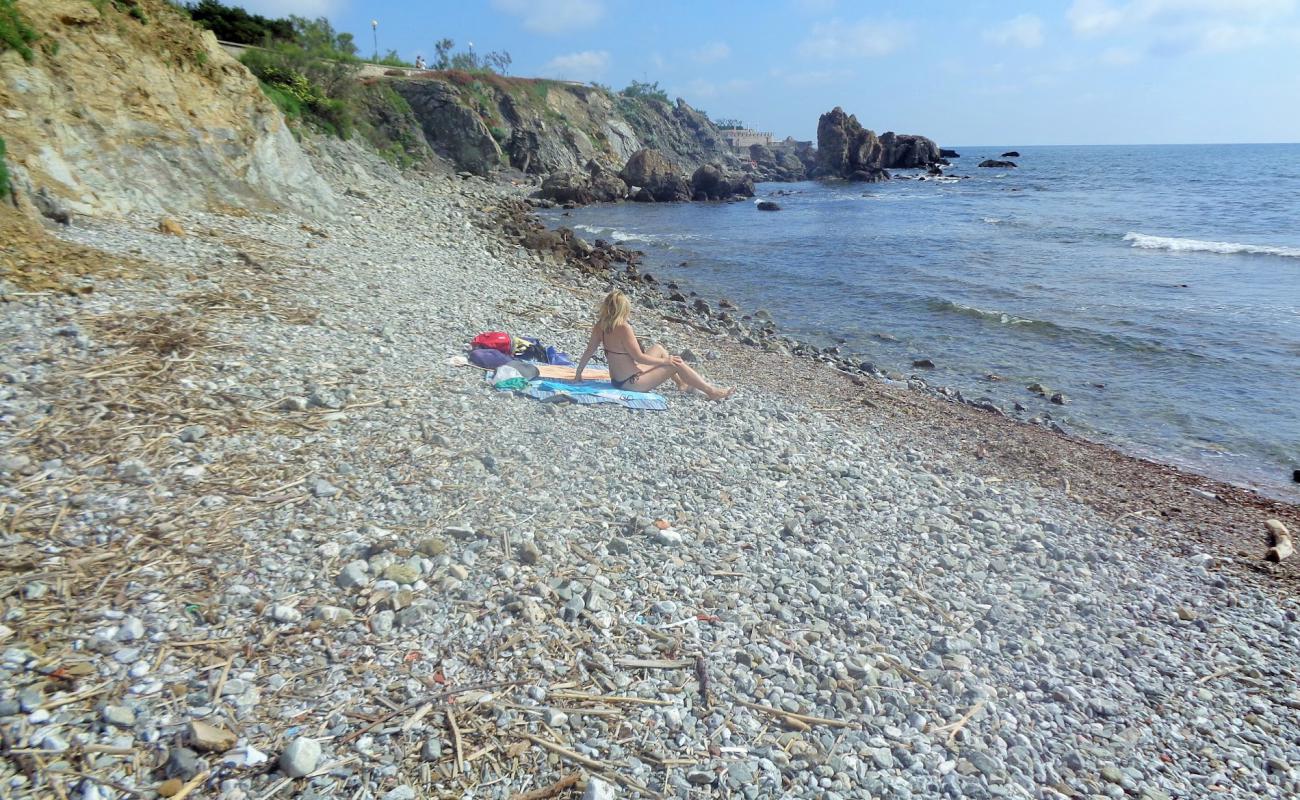 Photo de Spiaggia Calalonga avec terrain rocheux de surface
