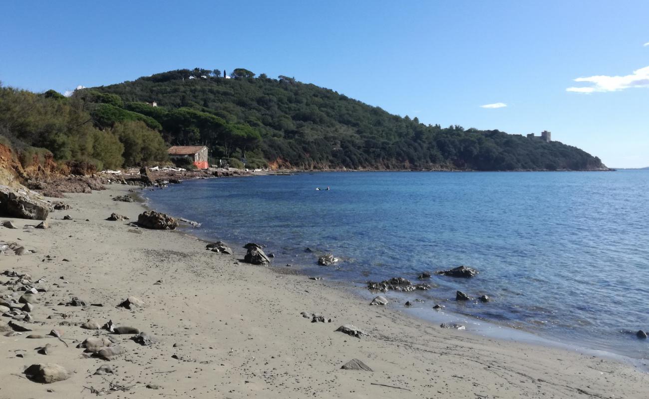 Photo de Bengodi beach avec terrain rocheux de surface