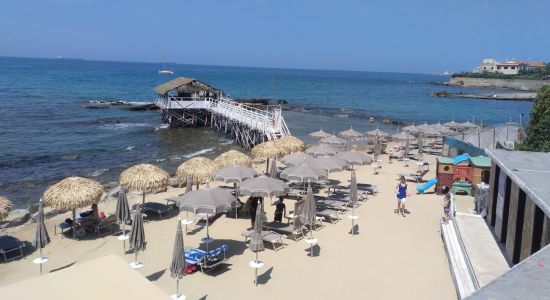 Grotta Aurelia beach