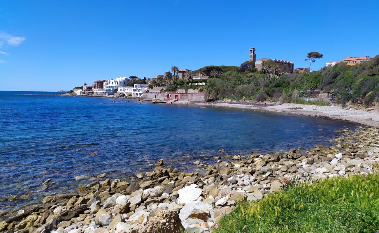 Photo de Spiazzo del Castello
 avec terrain rocheux de surface
