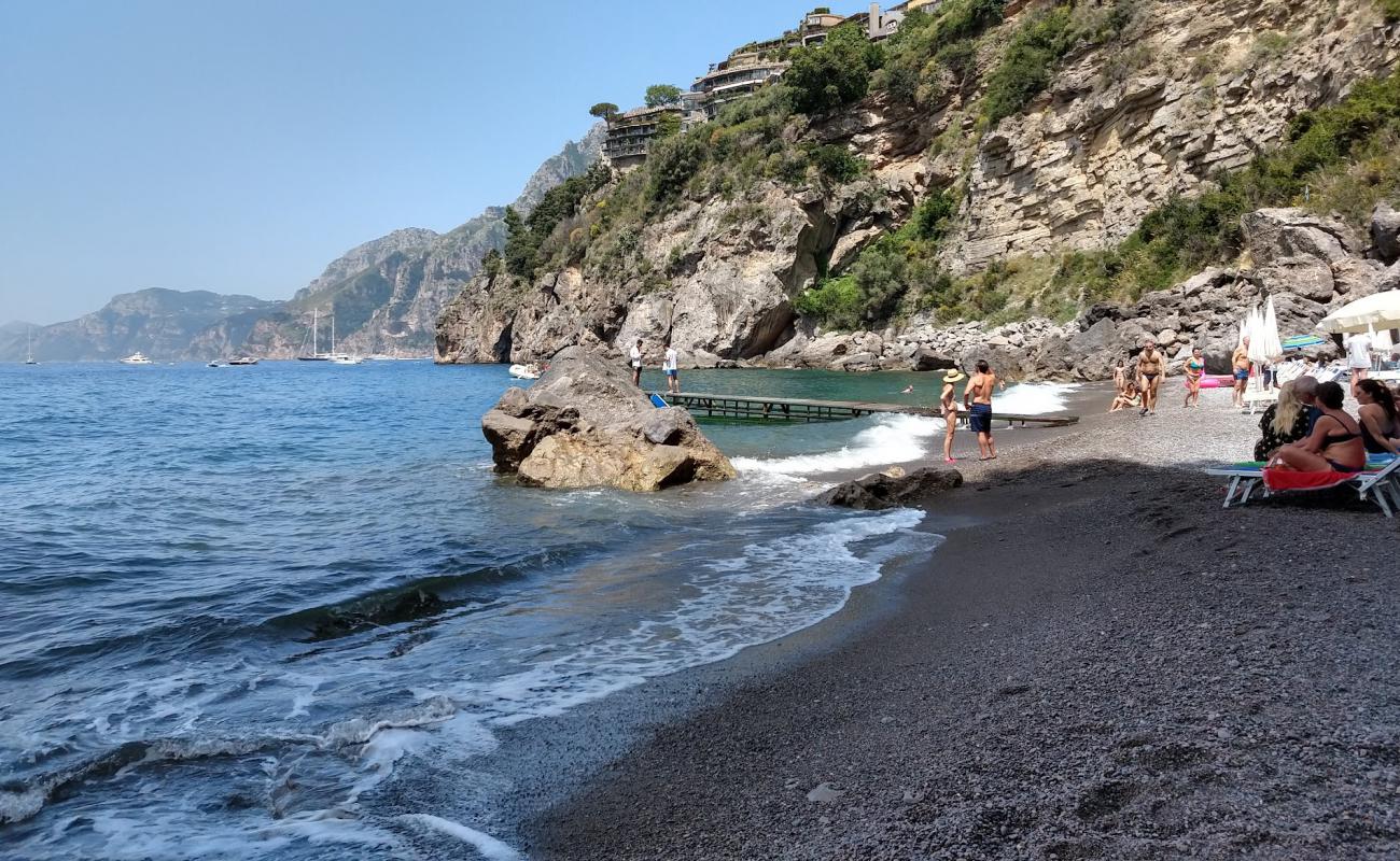 Photo de Laurito Beach. avec galets gris de surface