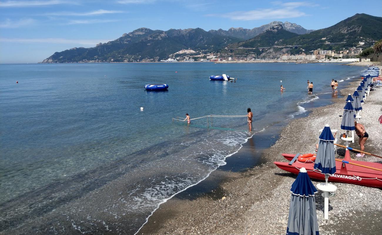 Photo de Salerno beach IV avec caillou fin gris de surface