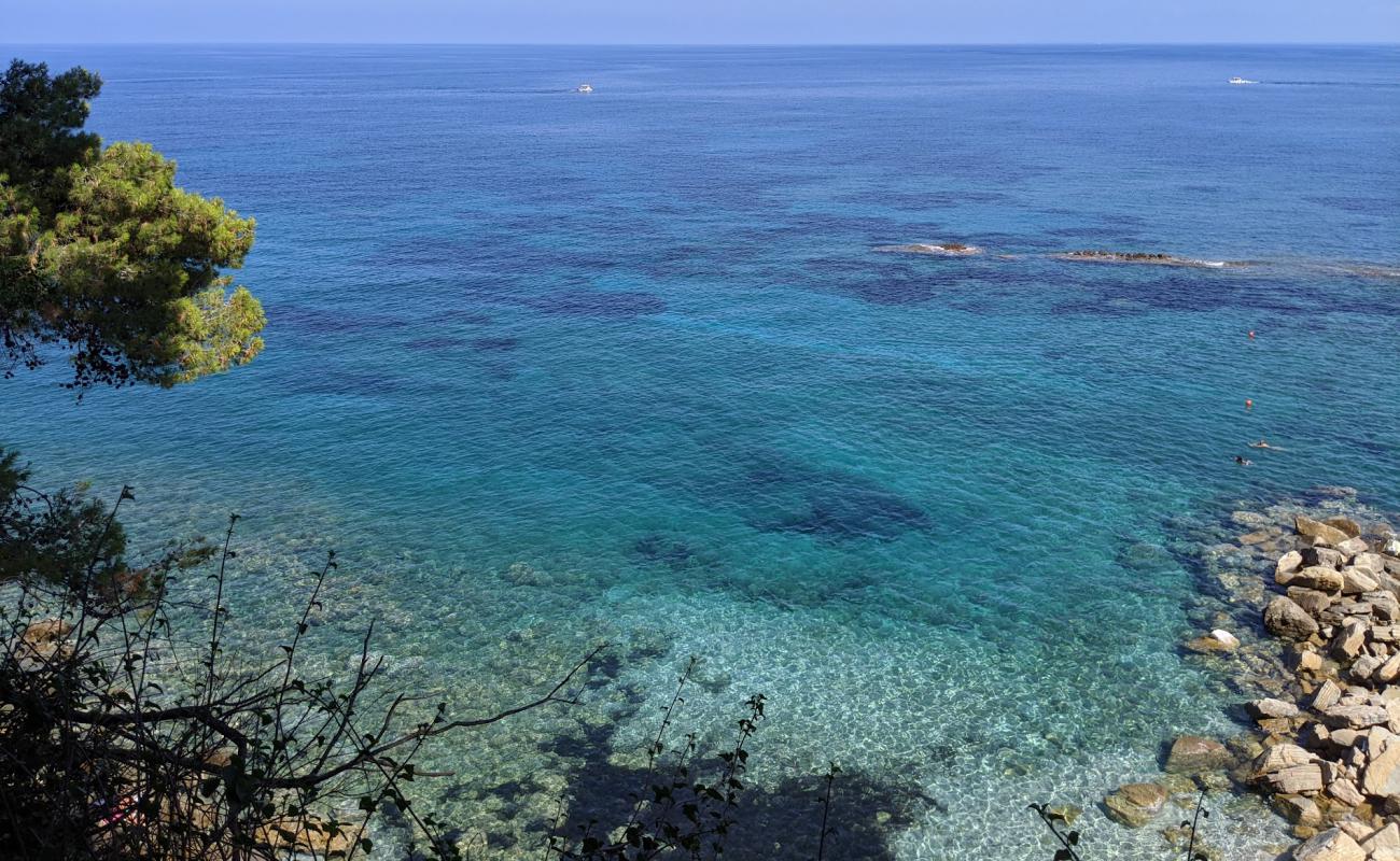 Photo de Approdo Resort avec galets bruns de surface