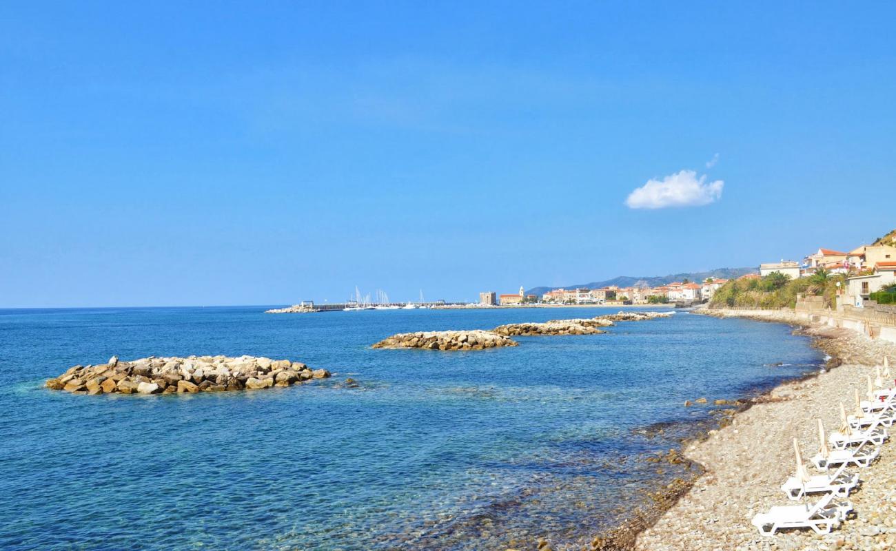 Photo de Acciaroli beach avec caillou brun de surface