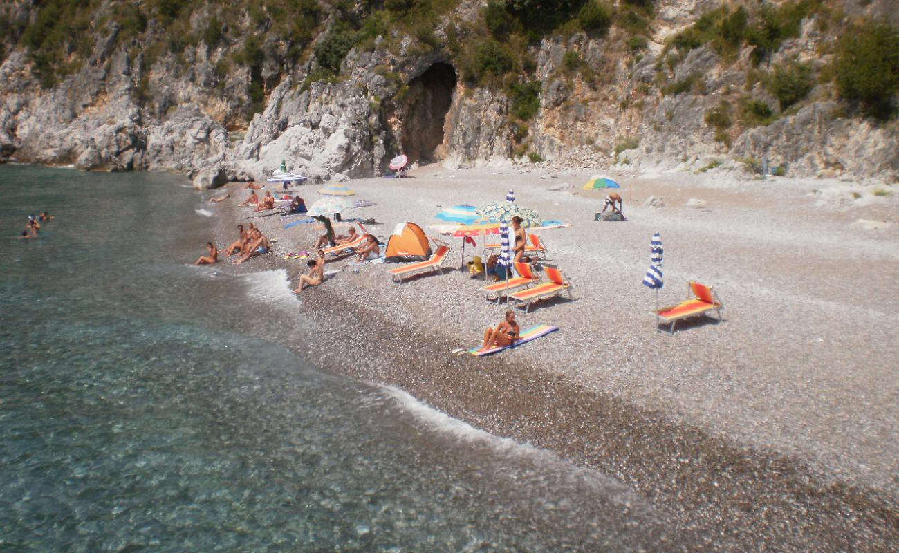 Photo de Spiaggia della Sciabica II avec caillou gris de surface