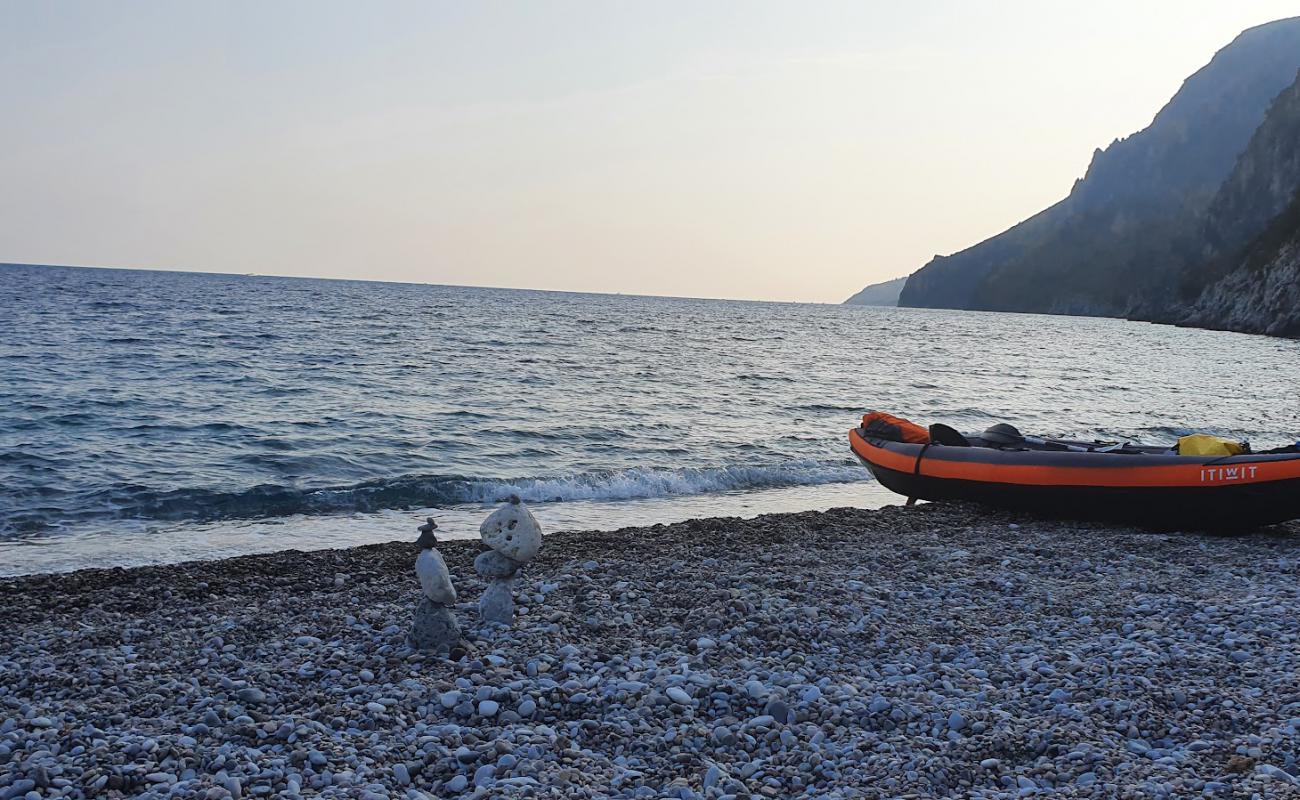 Photo de Pianoro di Ciolandrea beach avec caillou gris de surface