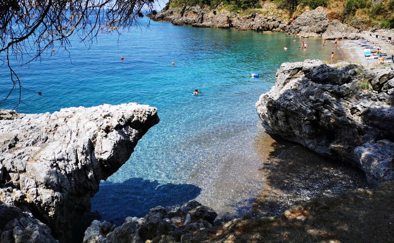 Photo de Spiaggia Portacquafridda avec caillou fin gris de surface