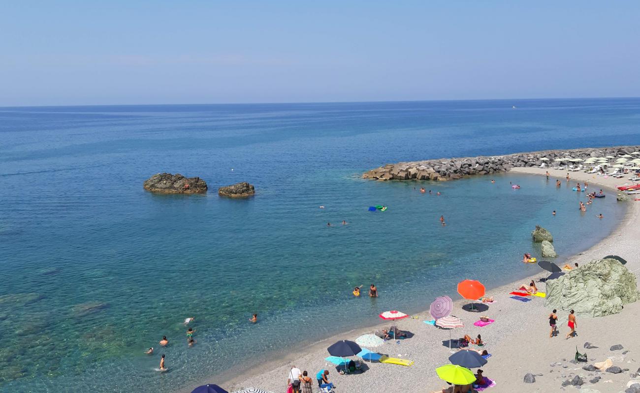 Photo de Amantea beach avec caillou fin gris de surface