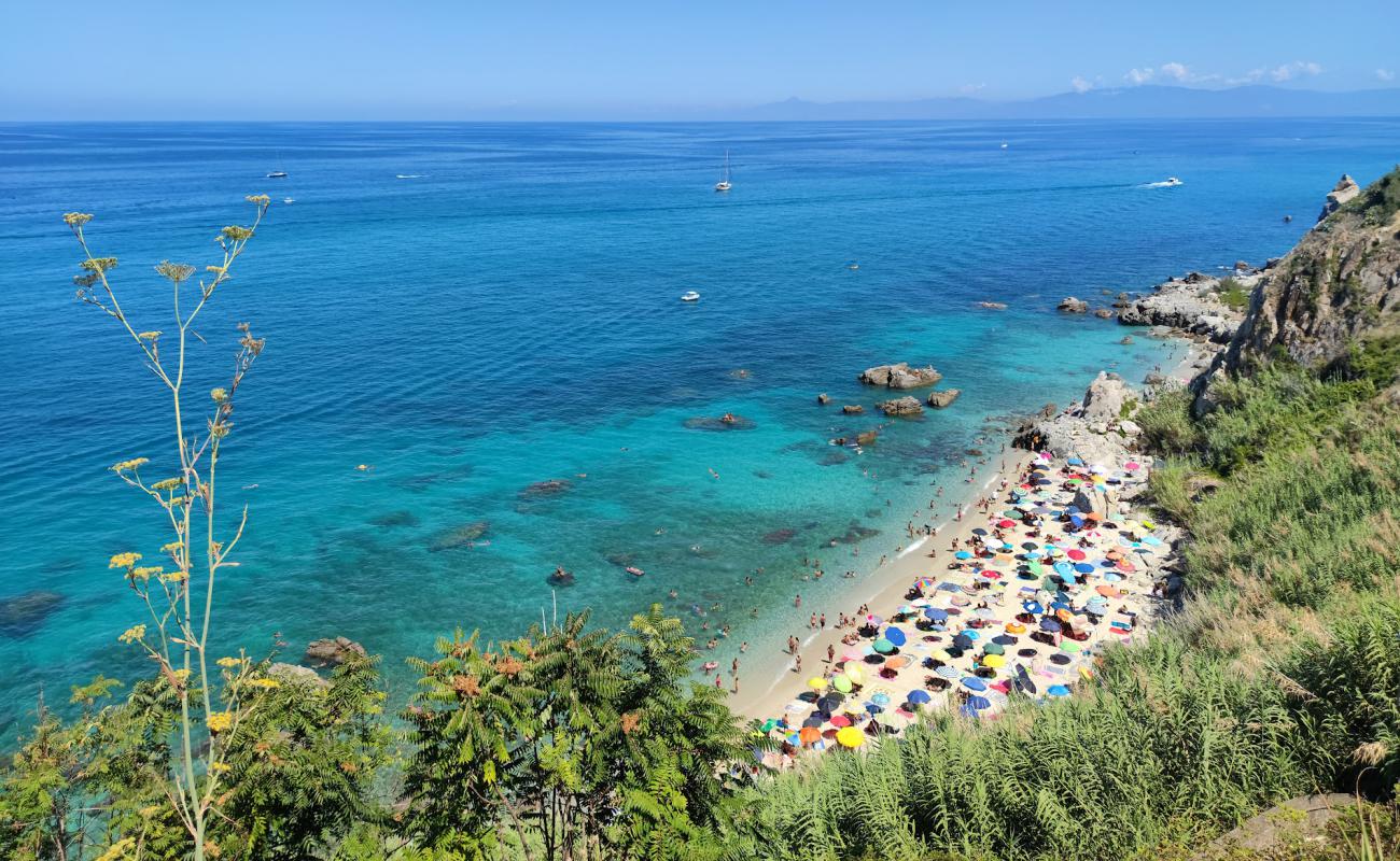 Photo de Plage Michelino avec sable beige de surface