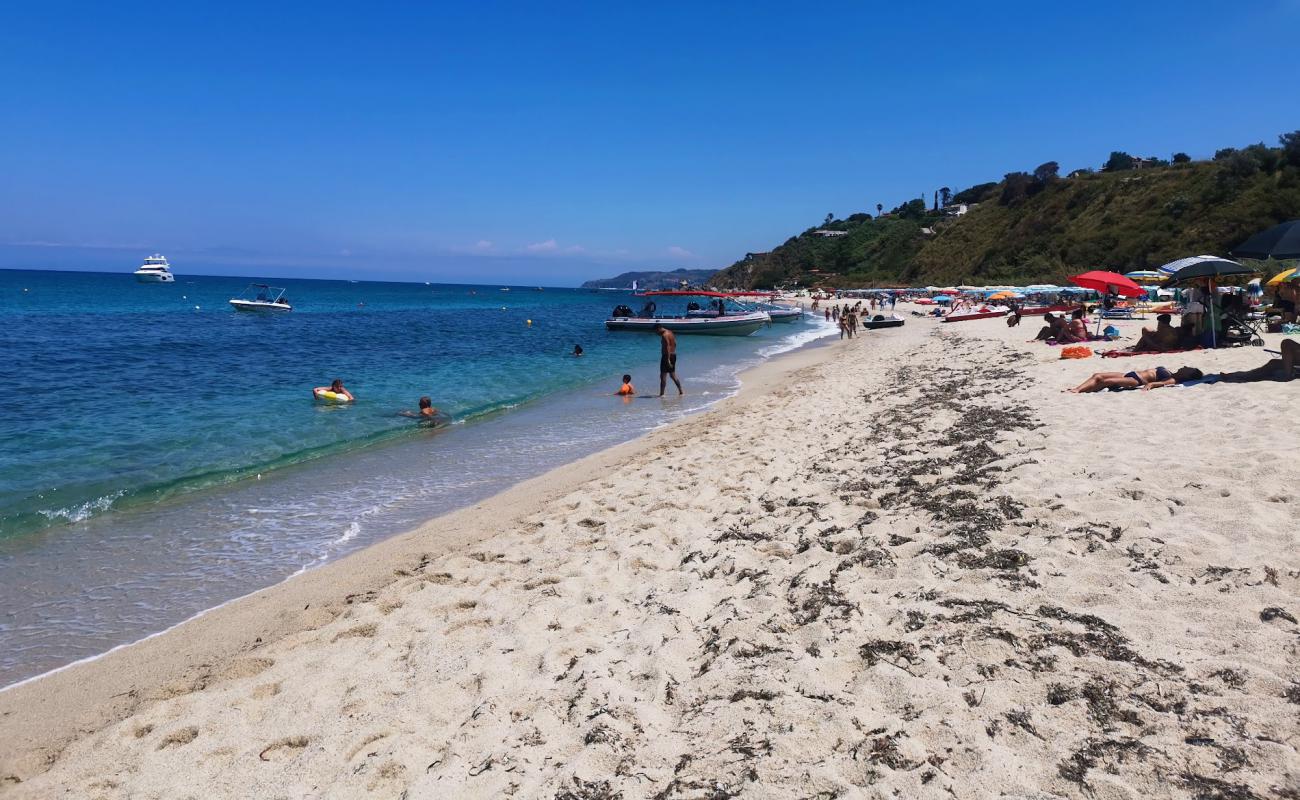 Photo de Spiaggia di Vardano avec sable lumineux de surface