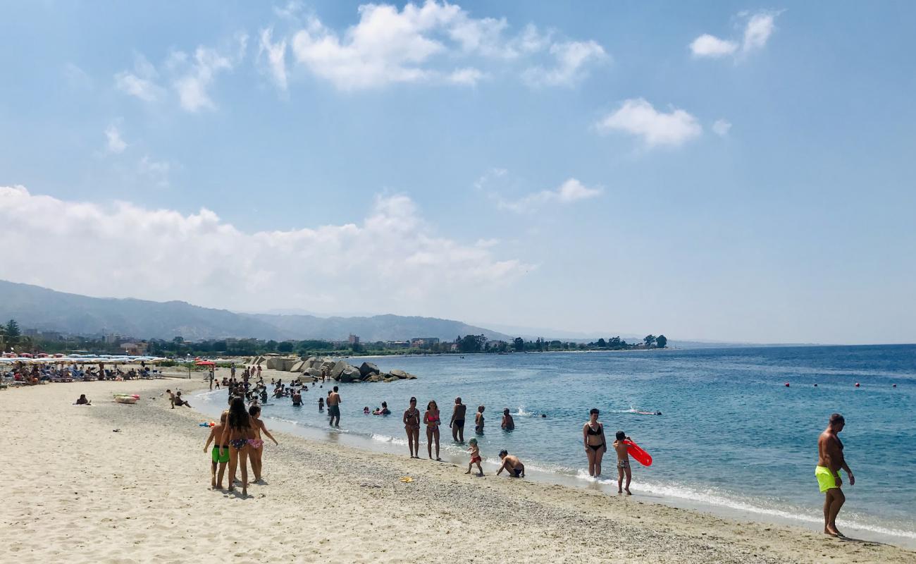 Spiaggia Di Catona photo #9