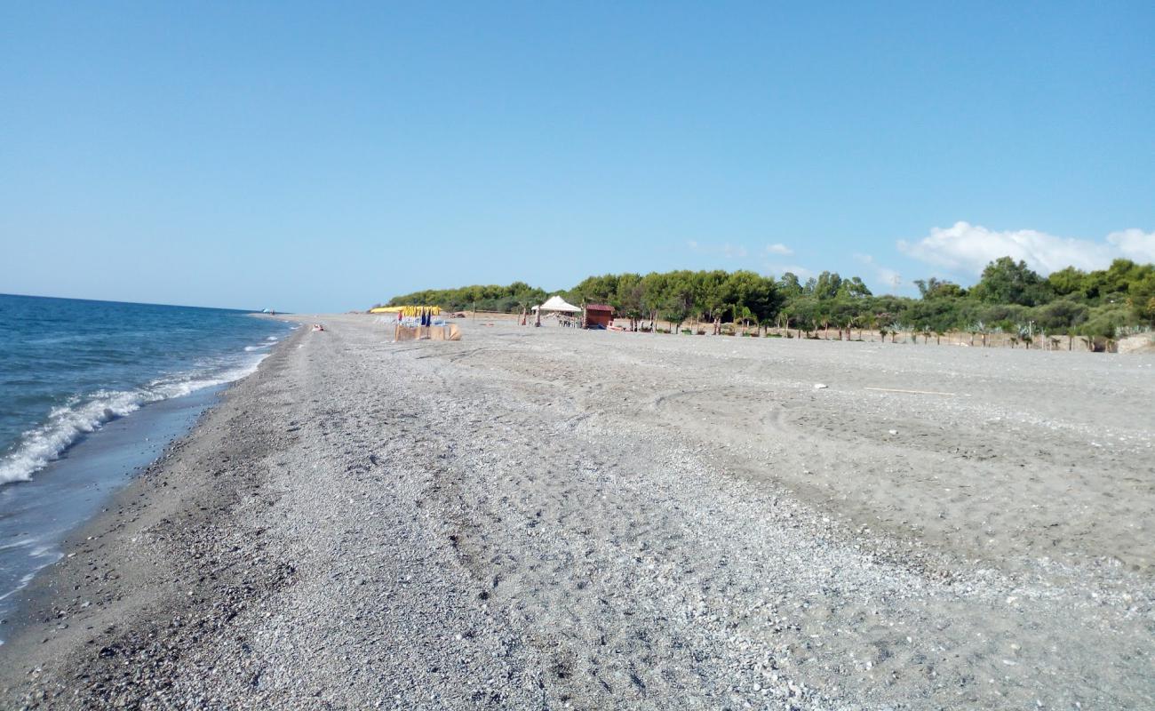 Photo de Costa Dei Gelsomini avec caillou fin gris de surface