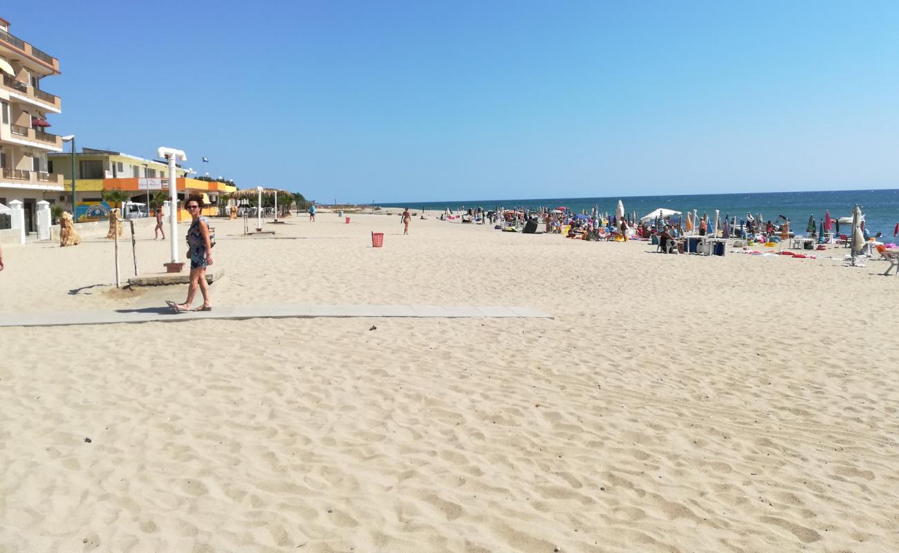 Photo de Solito Posto beach avec sable beige de surface