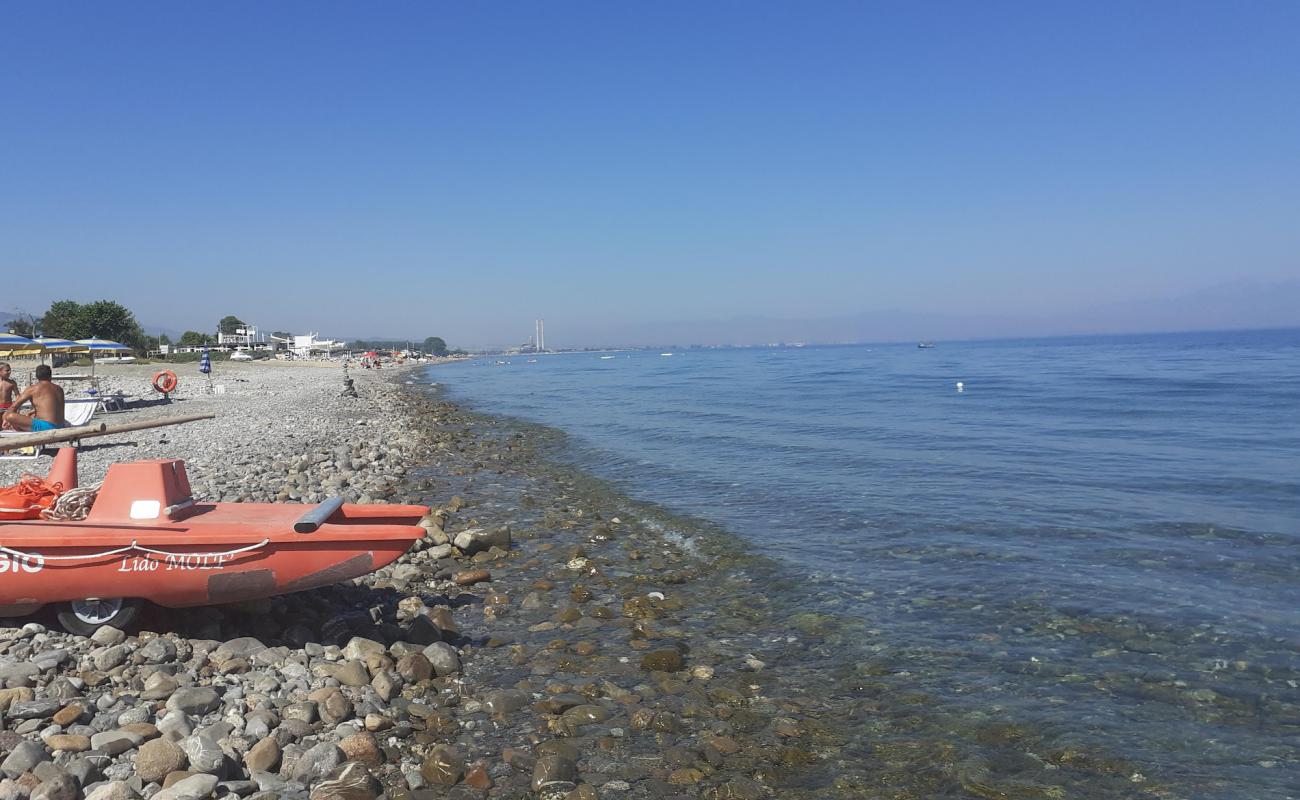 Photo de Gallarate beach avec sable gris avec caillou de surface