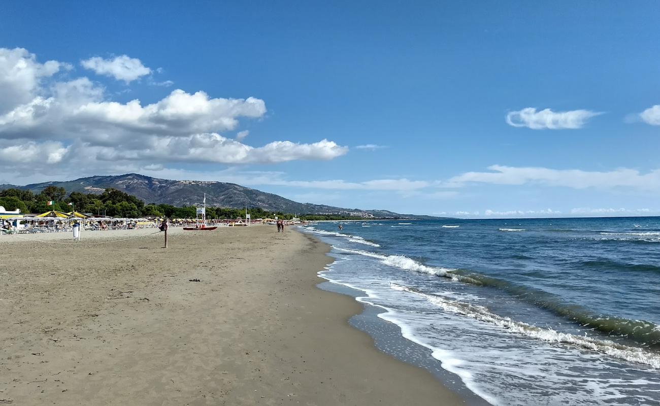 Photo de Villapiana Lido Beach avec sable beige fin de surface