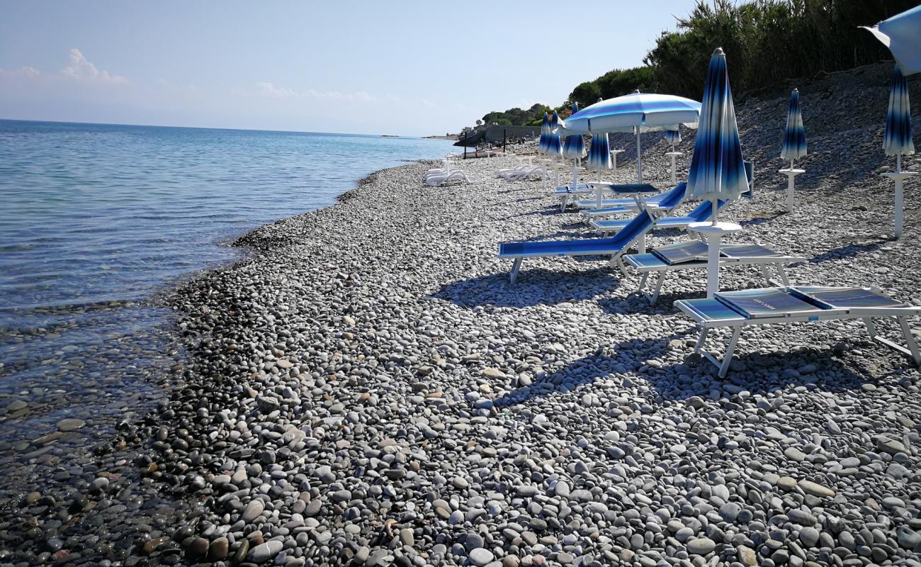 Photo de Marina di Amendolara II avec caillou gris de surface