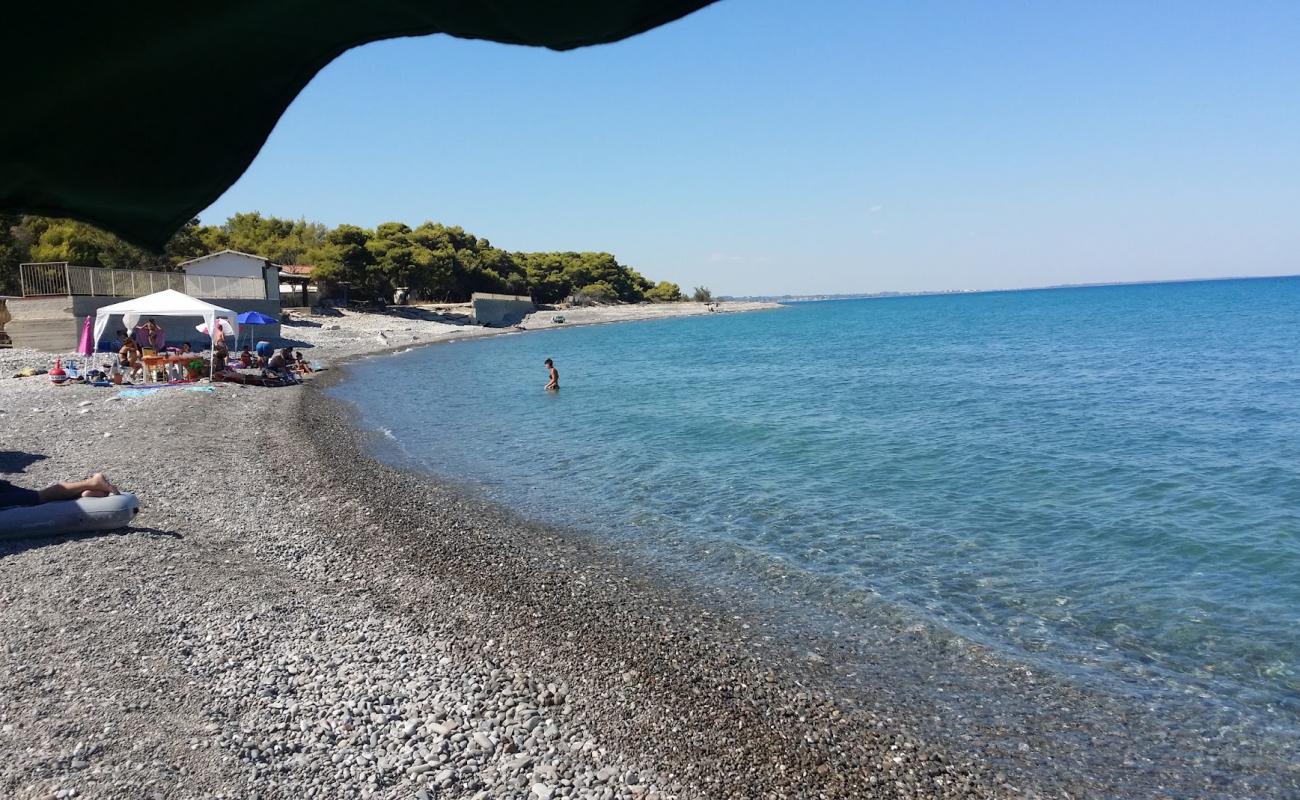 Photo de Campeggio Il Delfino avec caillou gris de surface