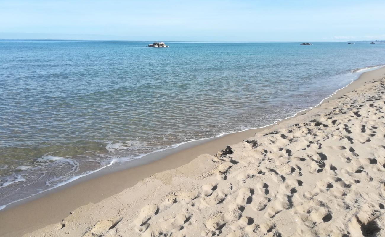Photo de Spiaggia di Petacciato Marina avec sable beige de surface