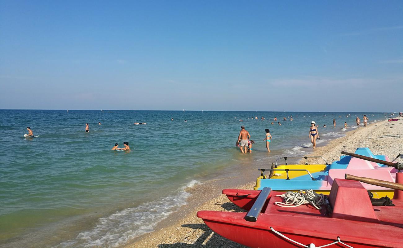 Photo de Marotta beach avec sable lumineux de surface