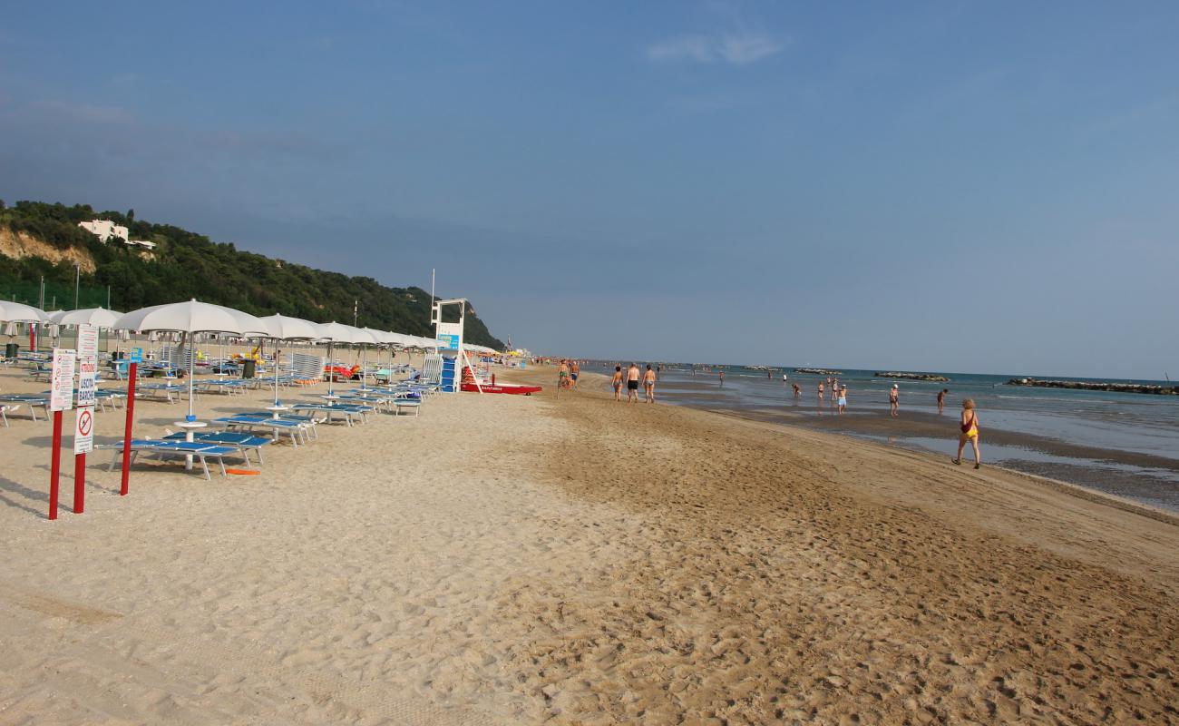 Photo de Fosso Sejore avec sable beige fin de surface