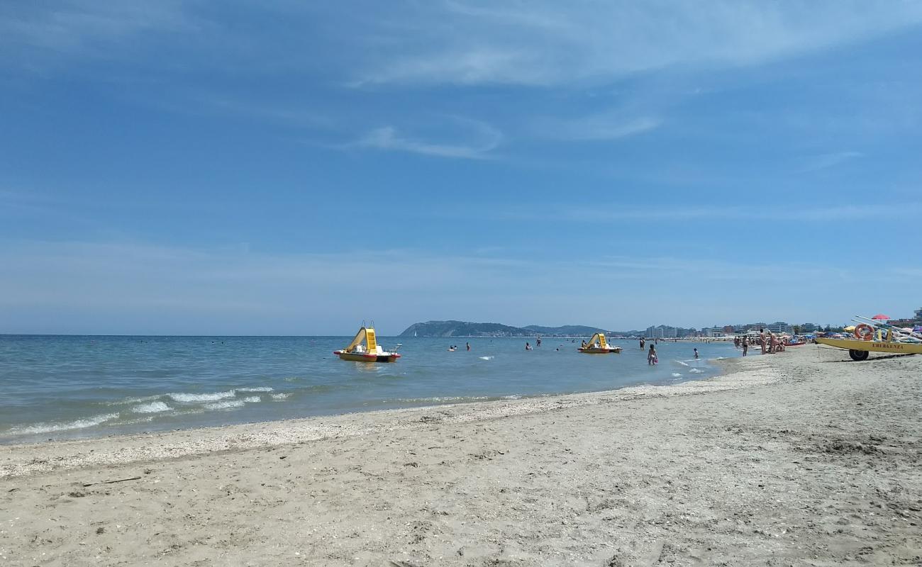 Photo de Misano Adriatico avec sable beige de surface