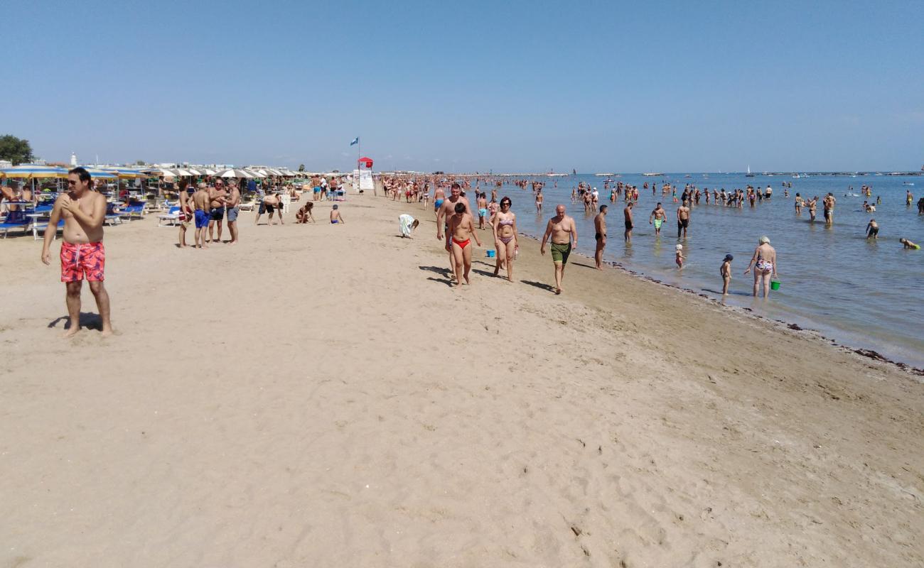 Photo de Plage de Libera Cesenatico avec sable beige fin de surface