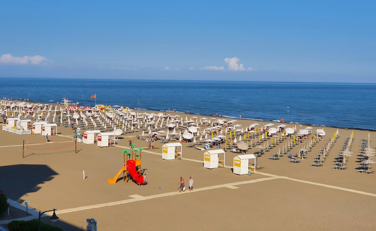 Photo de Spiaggia Caorle avec sable beige de surface