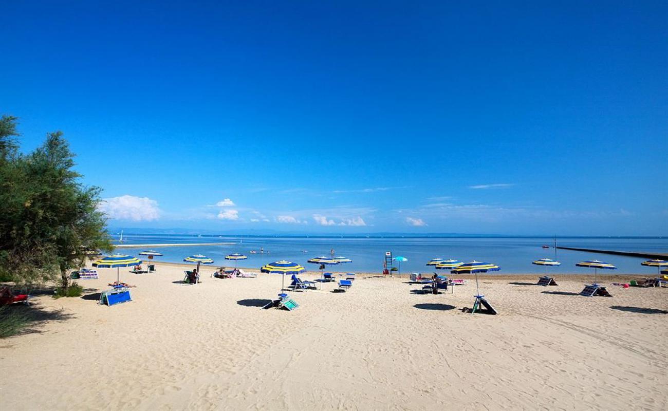 Photo de Spiaggia Tenuta Primero avec sable beige de surface