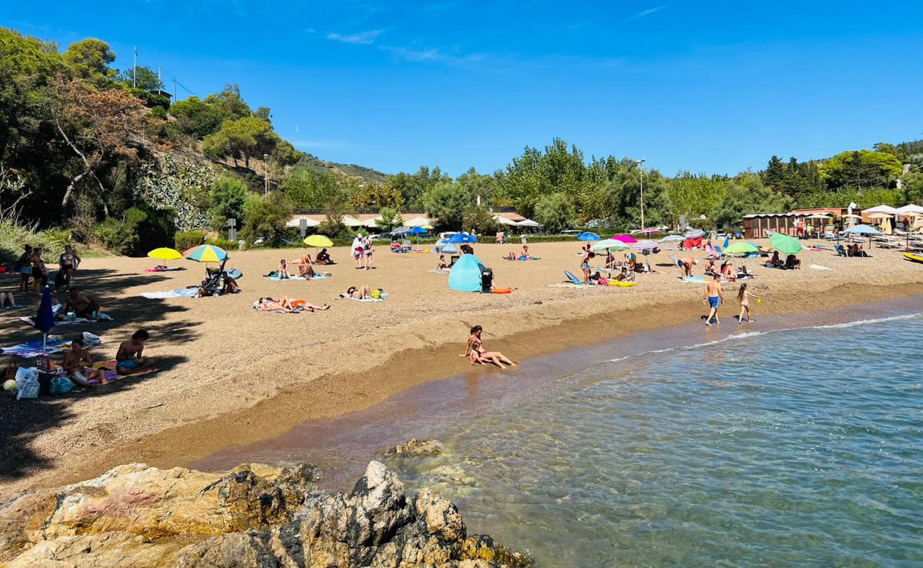 Photo de Plage Barbarossa avec sable clair avec caillou de surface