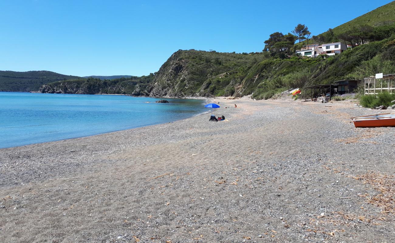 Photo de Norsi beach avec caillou fin gris de surface