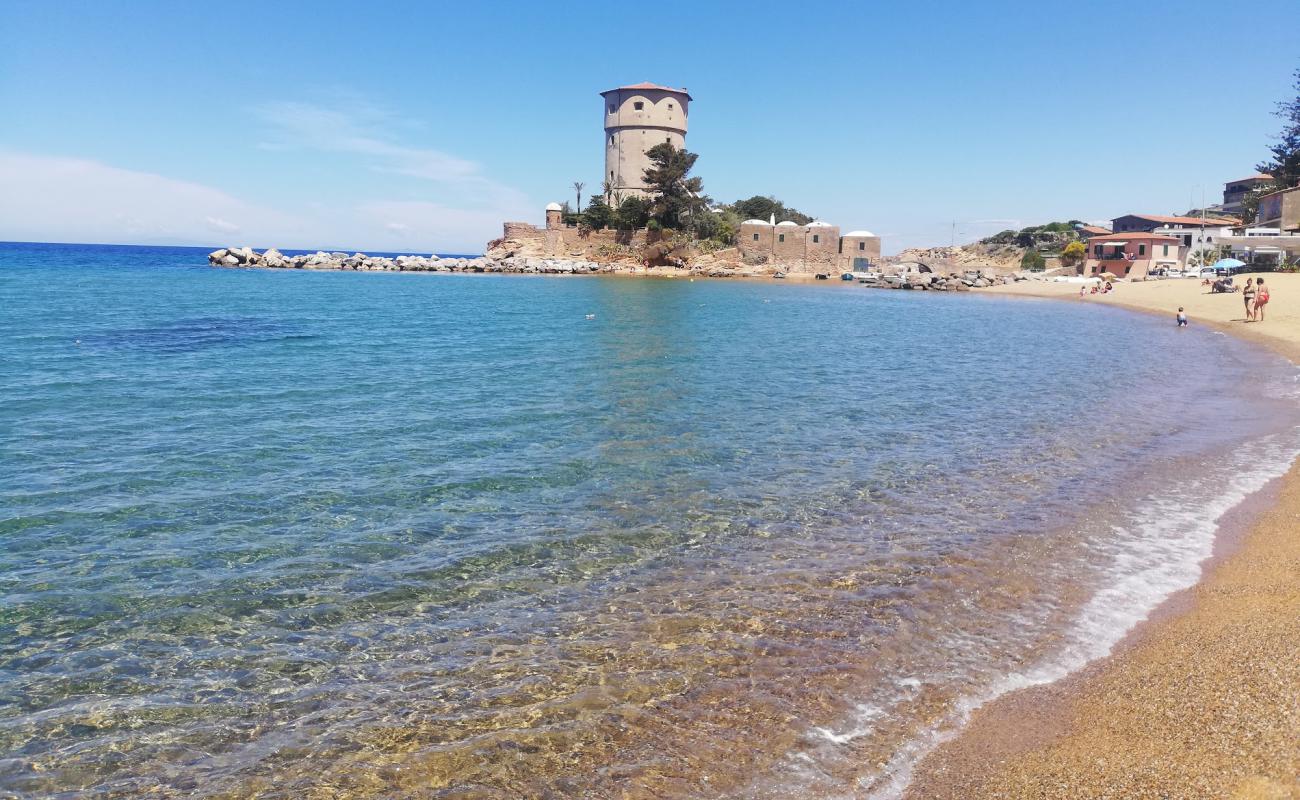 Photo de Campese beach avec caillou fin clair de surface