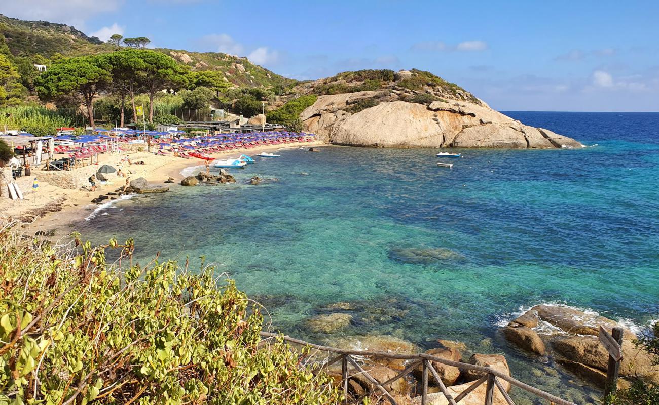 Photo de Plage d'Arenella avec sable beige de surface