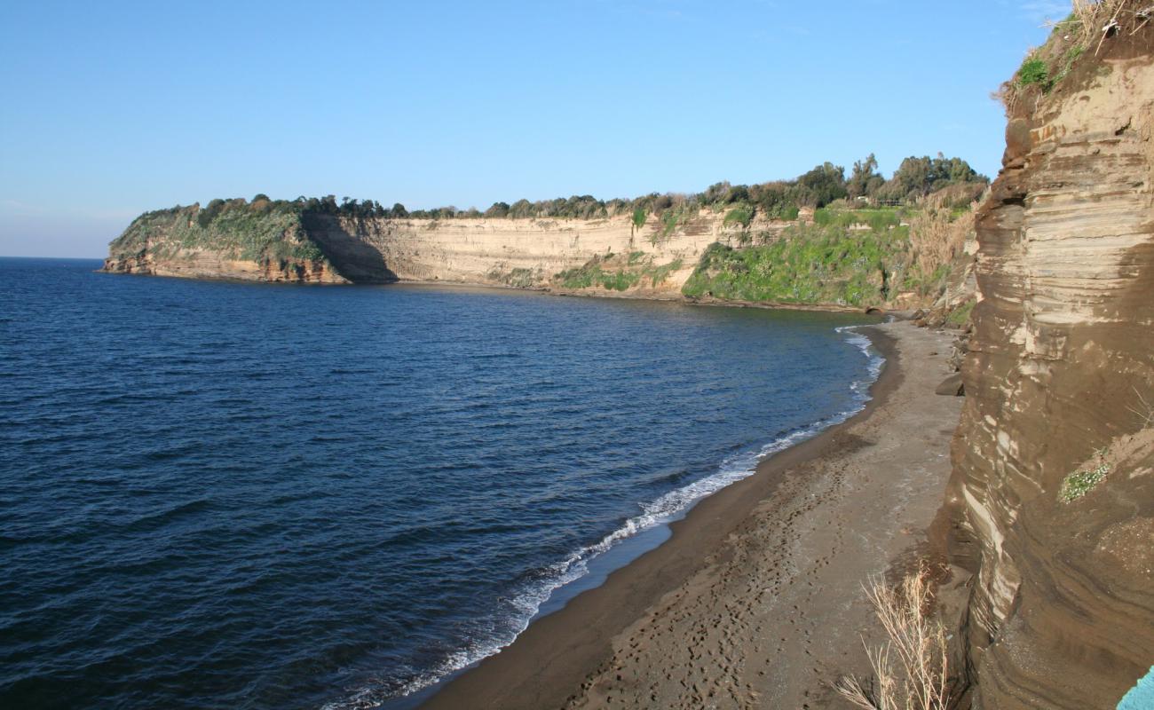 Photo de Punta Ottimo Beach avec sable gris de surface