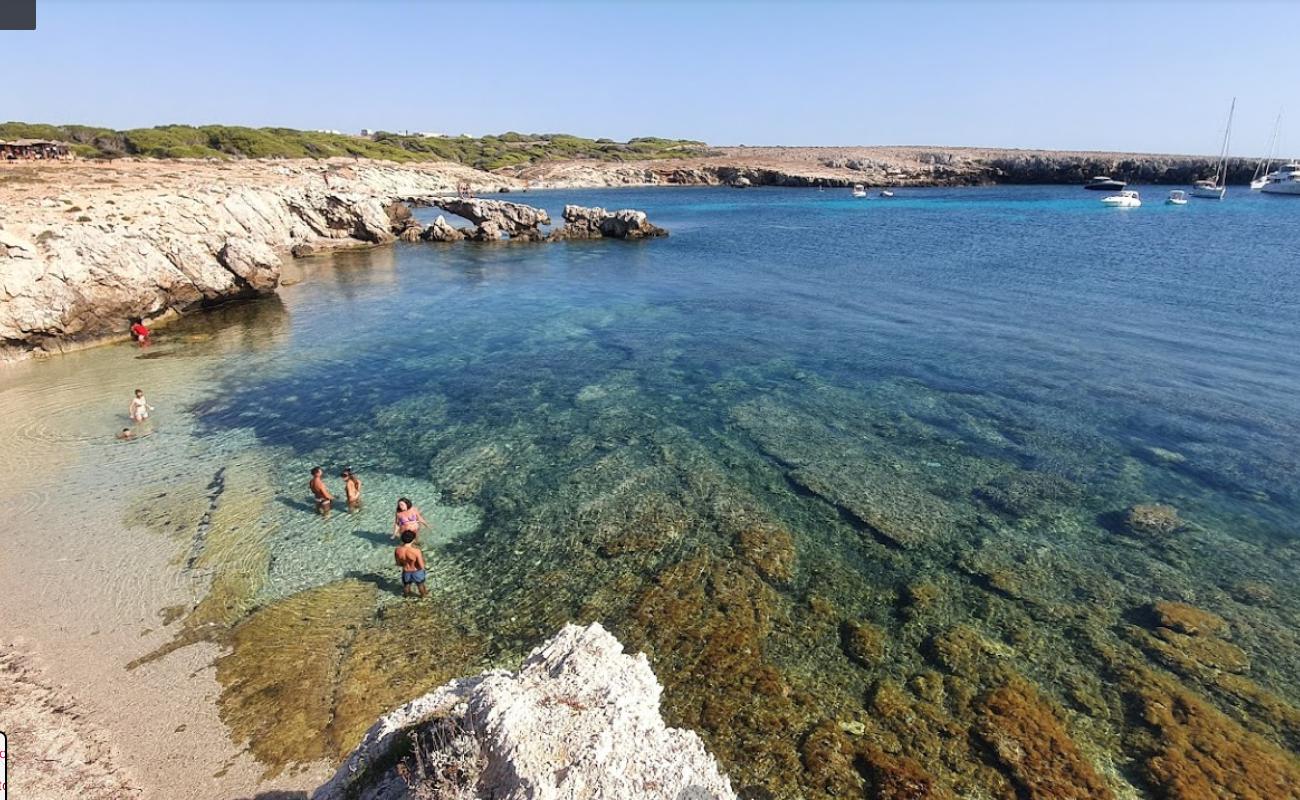 Photo de Cala Rotonda avec galets beige de surface