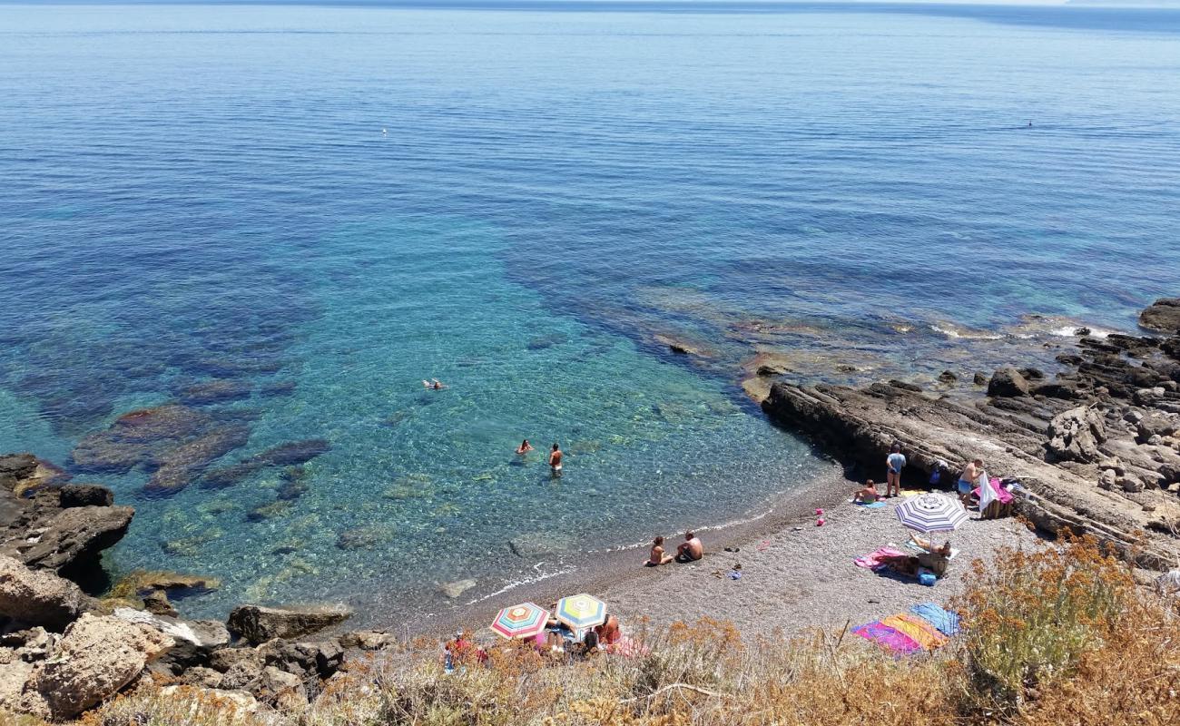 Photo de Spiaggia de Rotolo avec terrain rocheux de surface