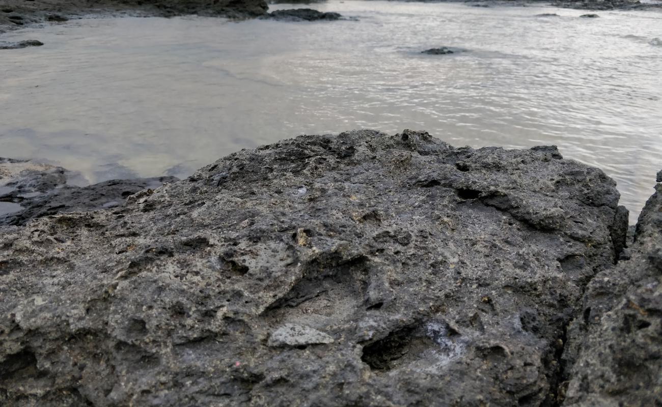 Photo de Arenella Beach avec rocky shore de surface