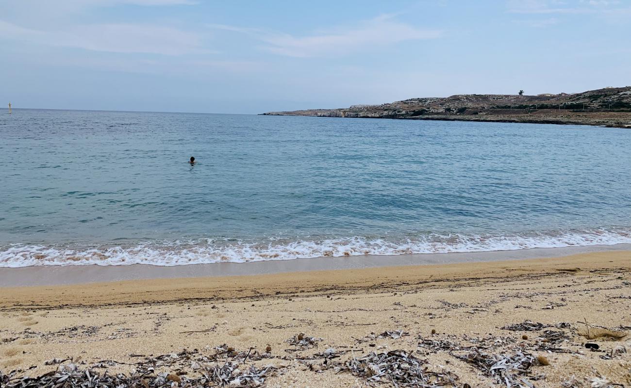 Photo de Spiaggia Targia avec sable brun de surface